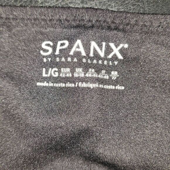 Spanx Womens Black Athletic Crop Leggings Large - Picture 4 of 5